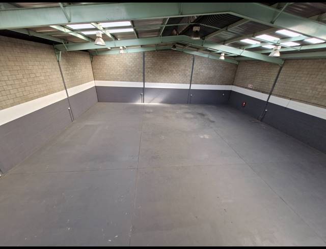 504M² WAREHOUSE TO LET IN WADEVILLE